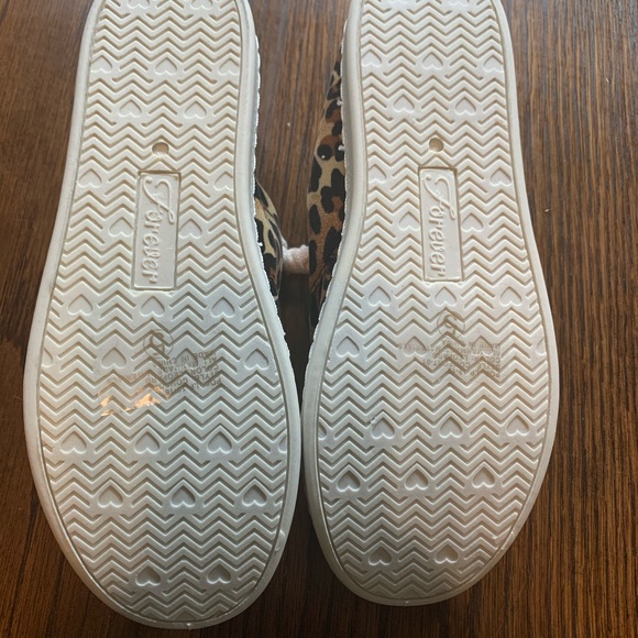 Leopard print sneakers - Picture 6 of 6